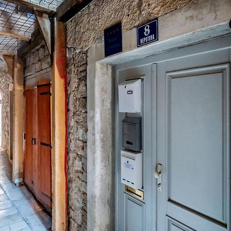 Feel Like An Emperor Apartments Сплит Екстериор снимка