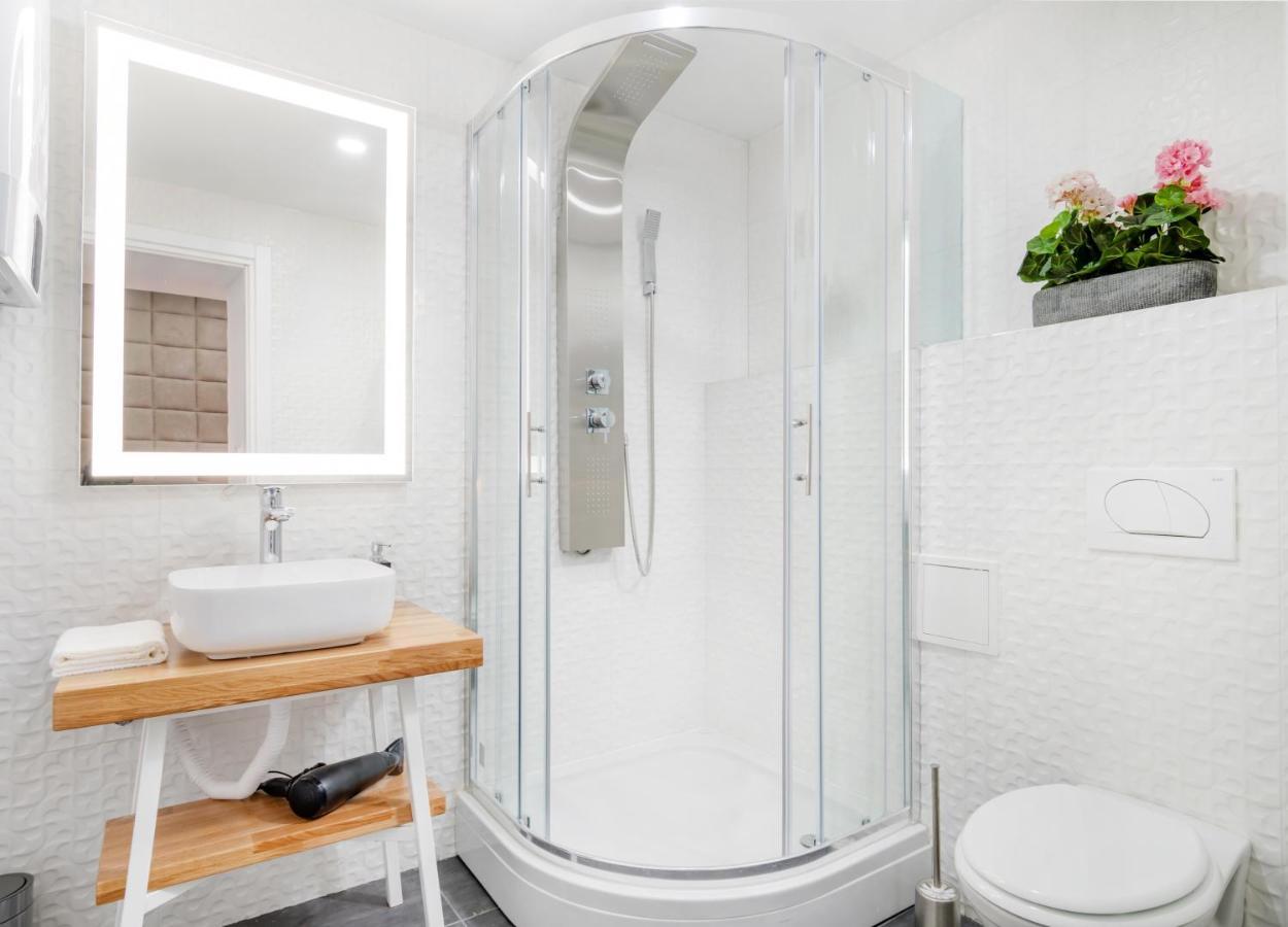 Feel Like An Emperor Apartments Сплит Екстериор снимка